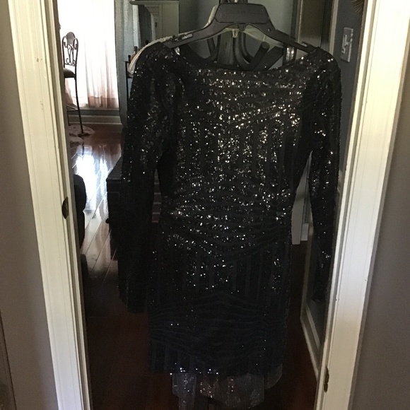Medium Black Mini Dress - Picture 1 of 2